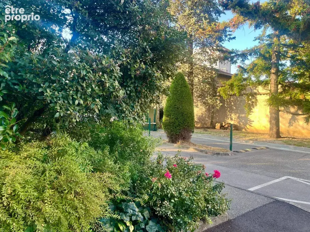 Appartement type 4 climatisé proche métro dans copropriété cossue - photo 2