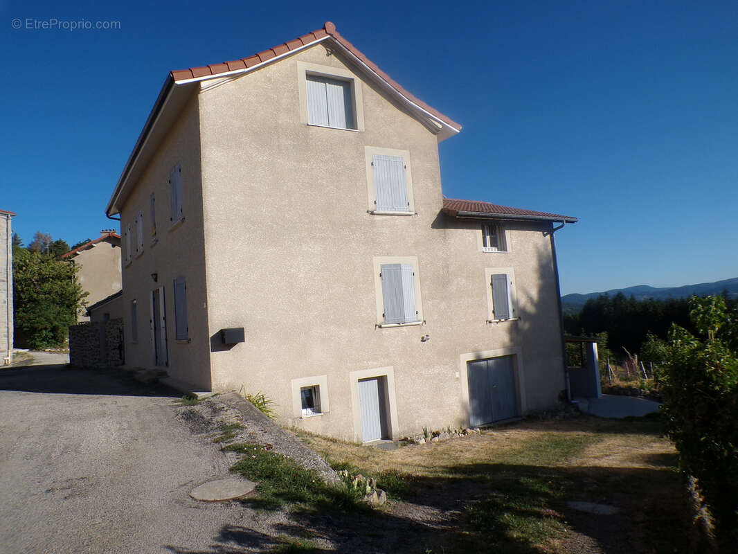 MAISON DE VILLAGE - 5 chambres de 167 m2 au coeur de Saint-Jeure-d'Andaure- Vue dégagée - photo 13