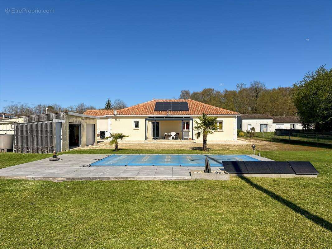 Maison à RAZAC-SUR-L'ISLE