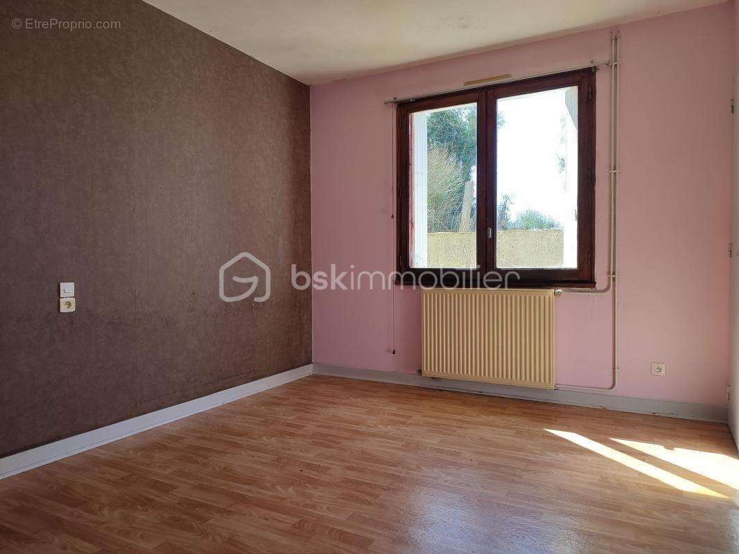 Maison à SAINT-AIGNAN-DE-COUPTRAIN