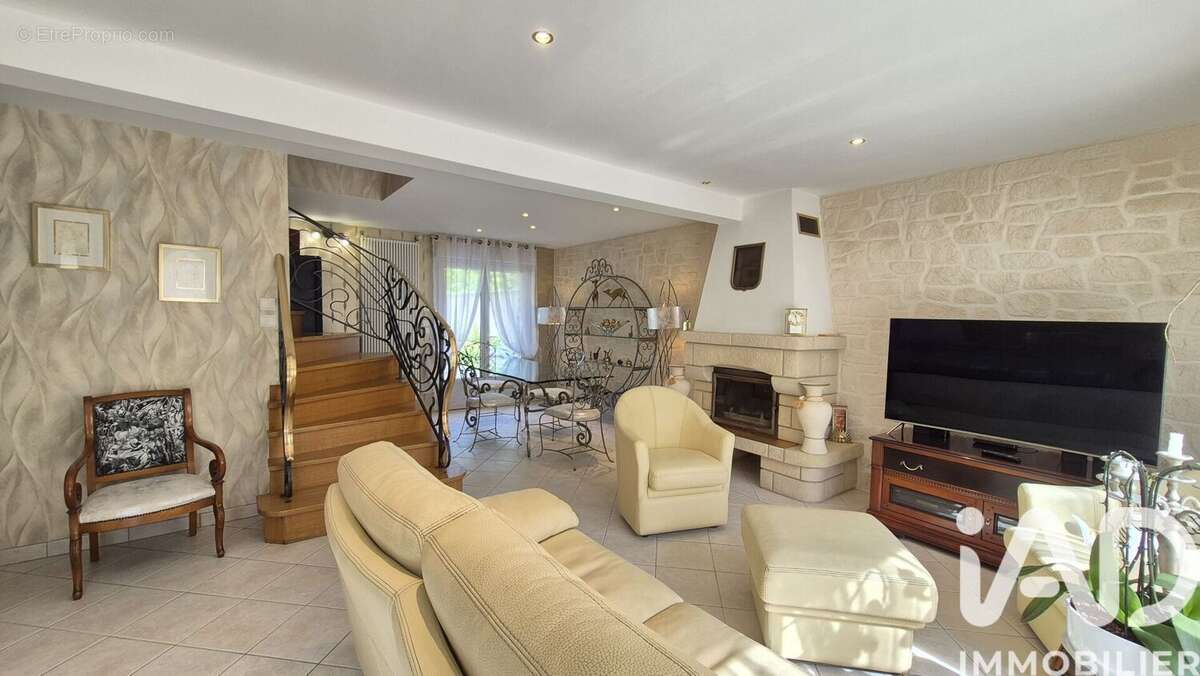 Maison 163 m² à Savigny-Sur-Orge  - photo 2