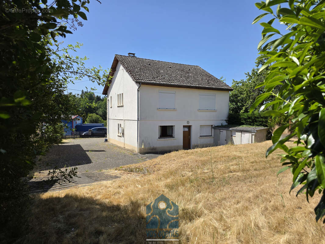 Maison à SAINT-ELOY-LES-MINES