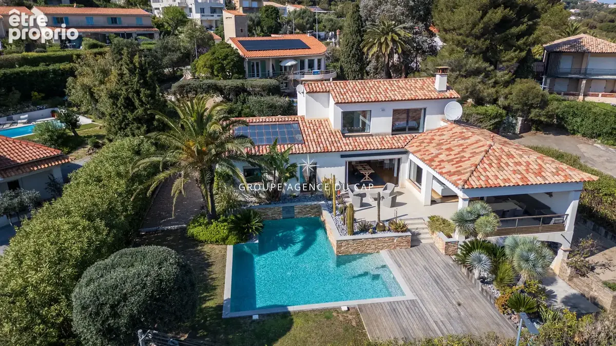 Photo Maison à Les Issambres au prix de 1 685 000€