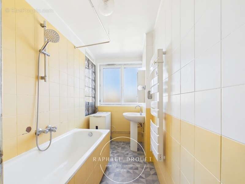 Appartement à MARSEILLE-11E