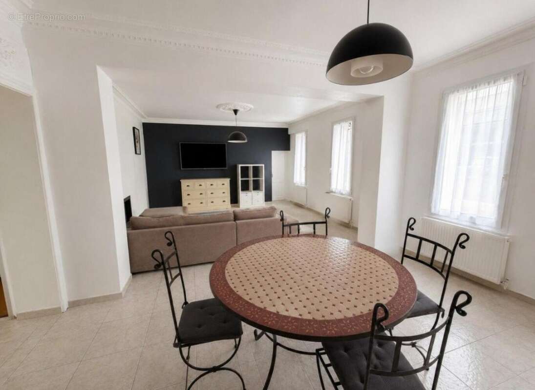 Maison 153 m² à Begles  - photo 6