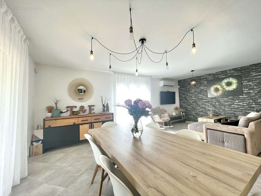 Maison 95 m² à Lamothe-Montravel  - photo 15