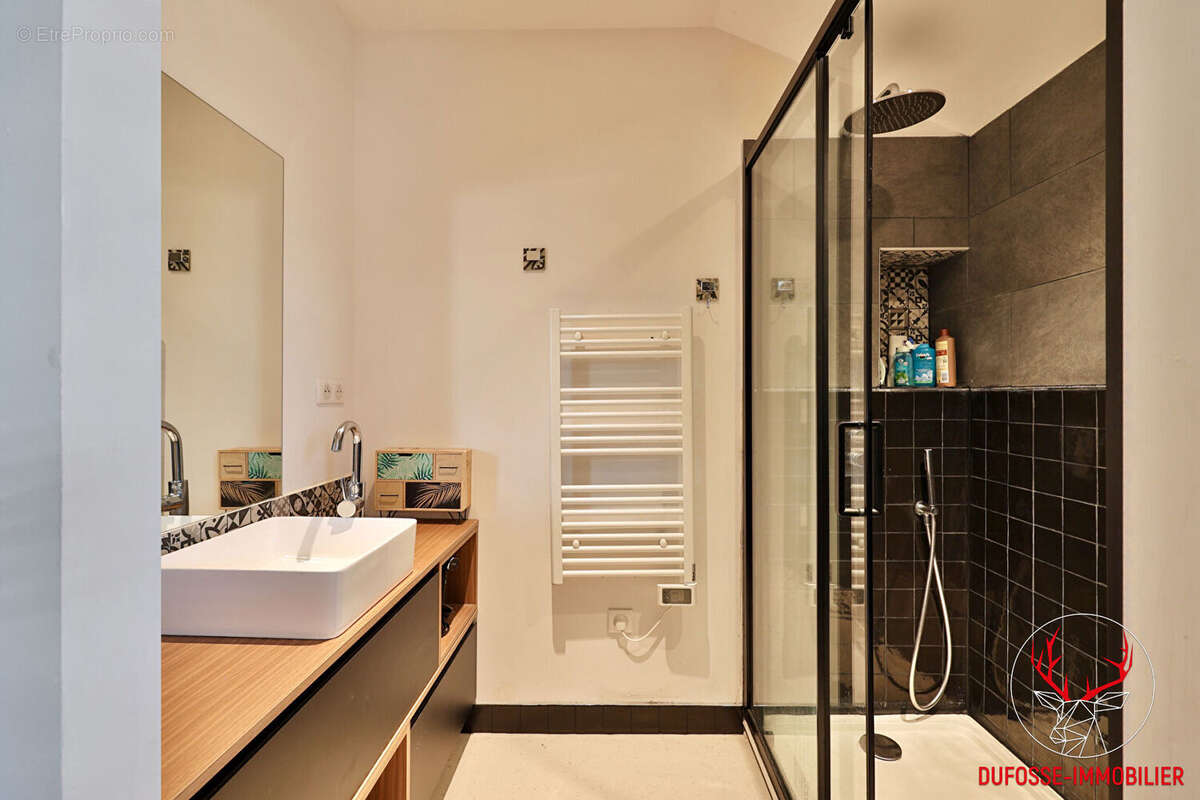 Villa d'architecte contemporaine avec piscine - photo 14