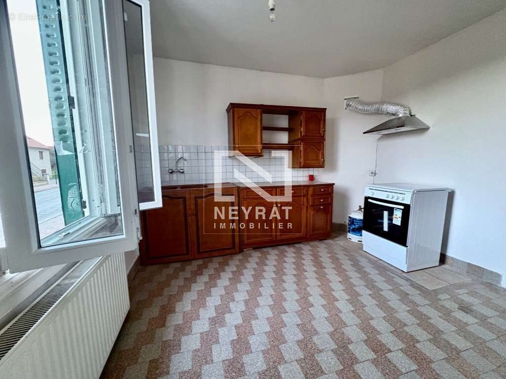 Maison à ETANG-SUR-ARROUX