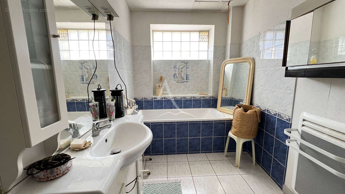 Maison en pierre Medis 170m² quartier très calme - photo 8