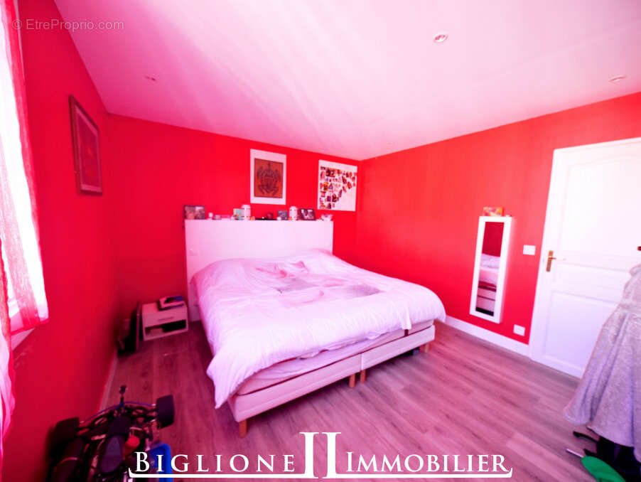 Appartement à COUBRON