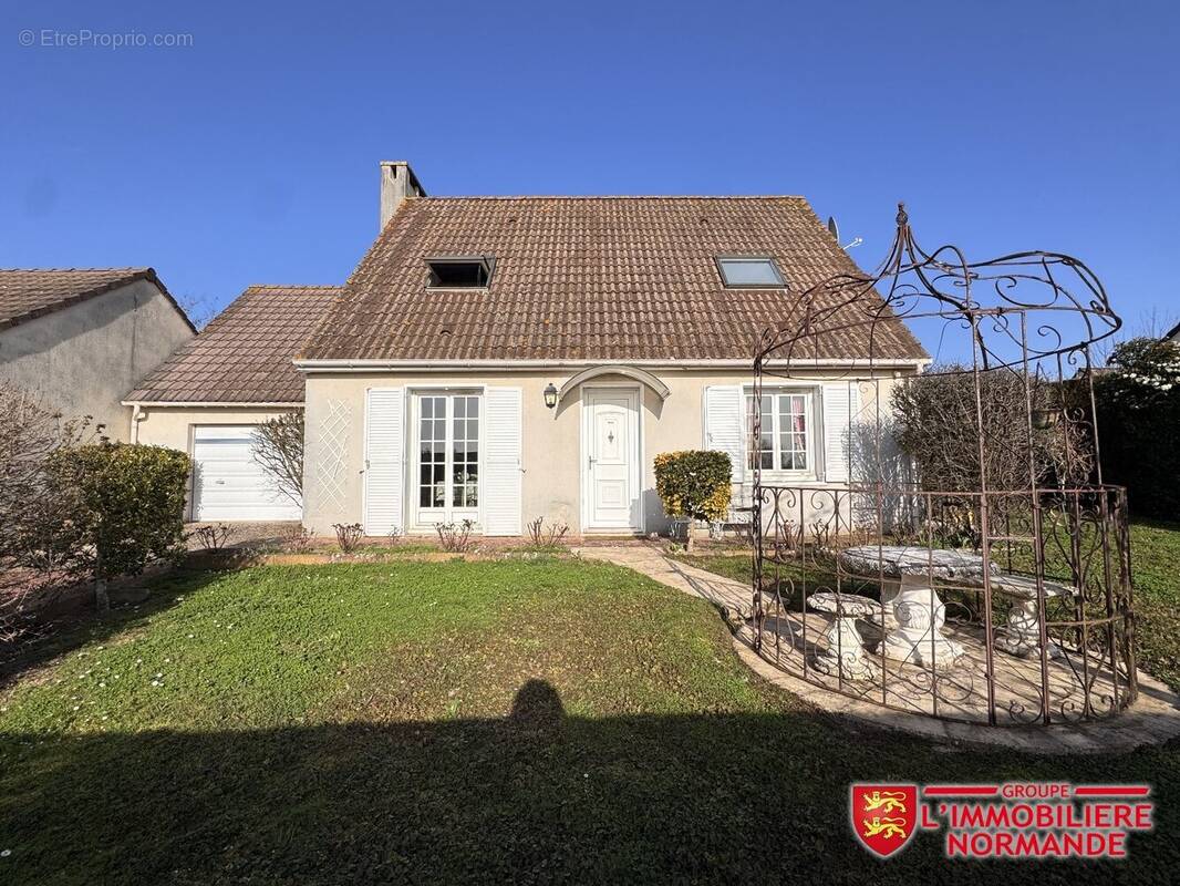 Maison à PACY-SUR-EURE