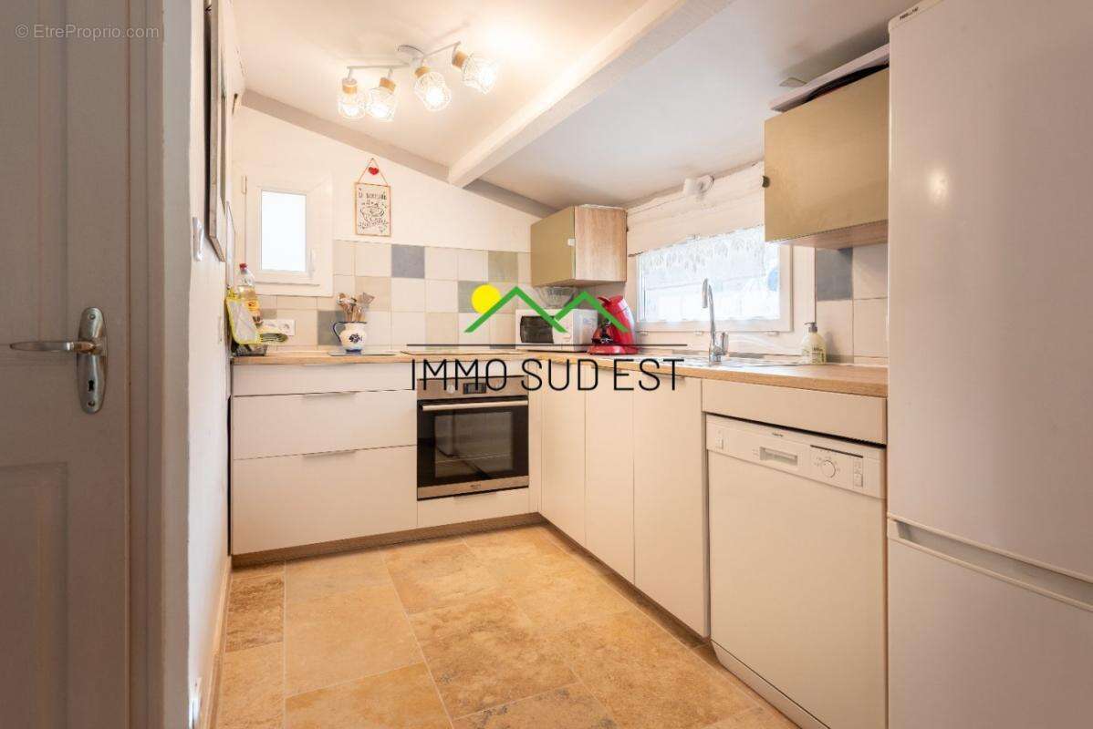 Maison à L&#039;ISLE-SUR-LA-SORGUE