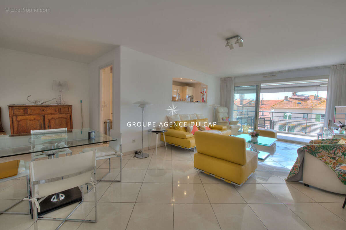 Appartement à SAINT-RAPHAEL