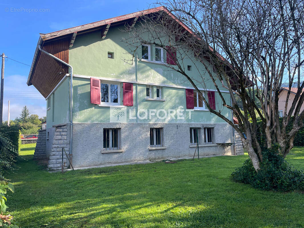 Maison à LONS-LE-SAUNIER
