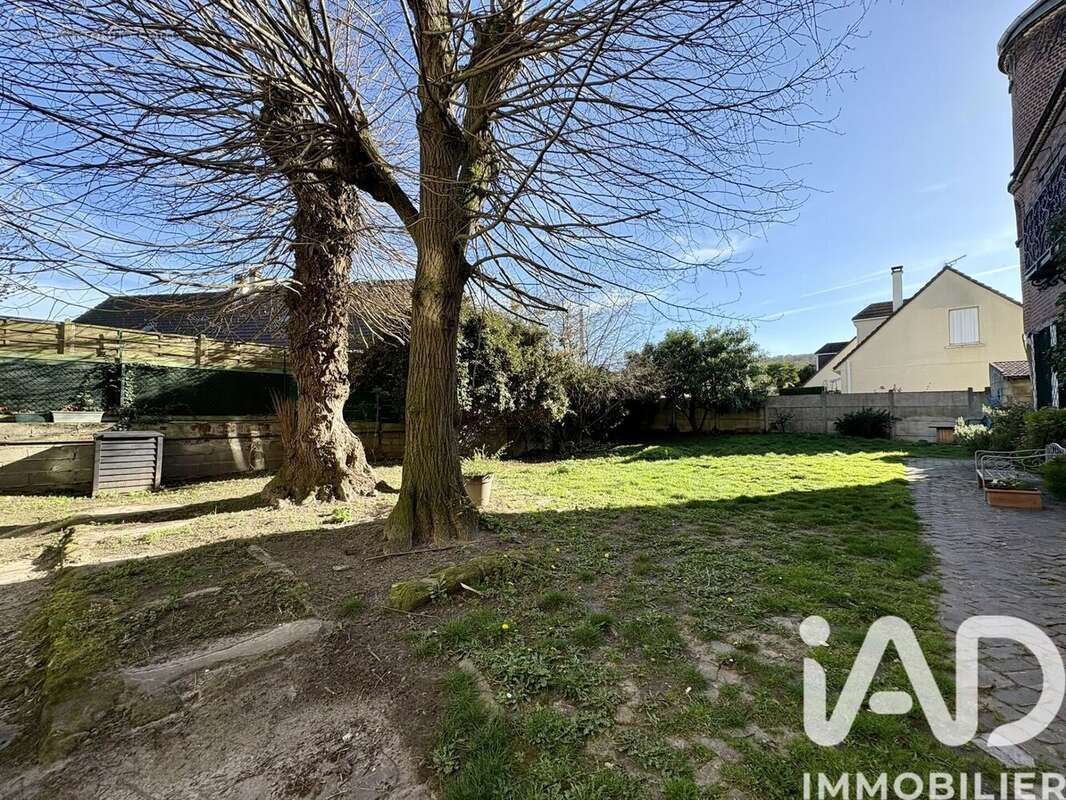 Photo 8 - Appartement à ASNIERES-SUR-OISE