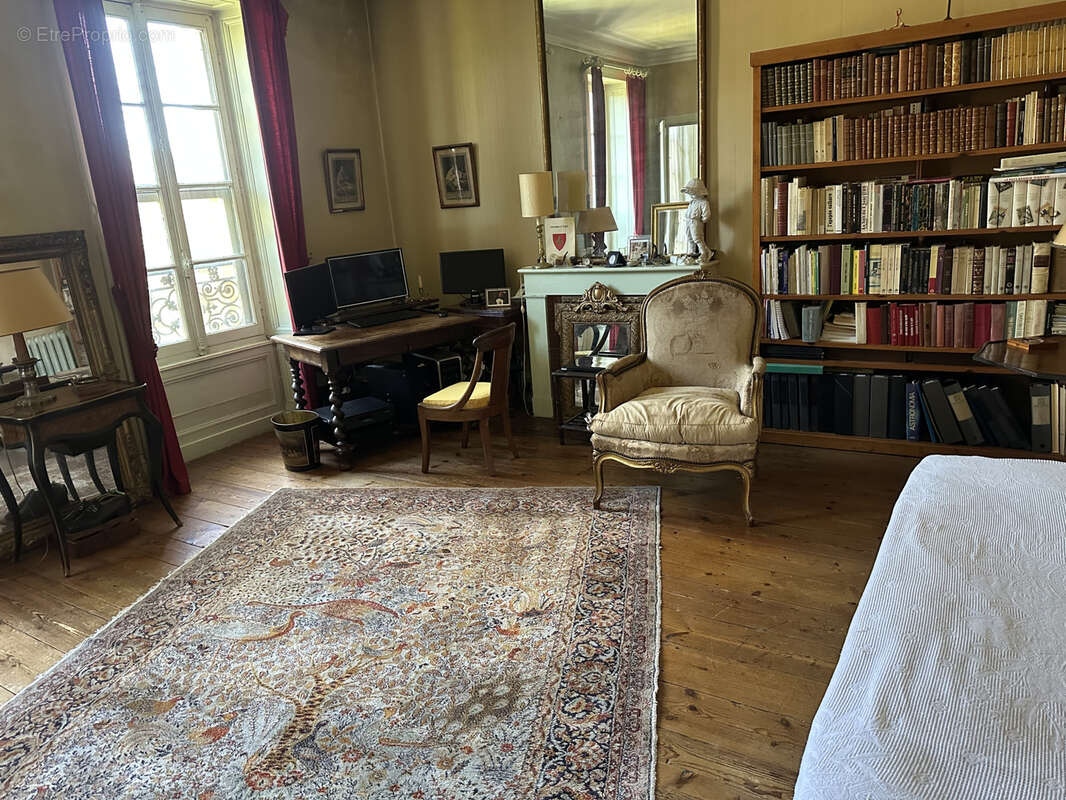 Maison à COGNAC