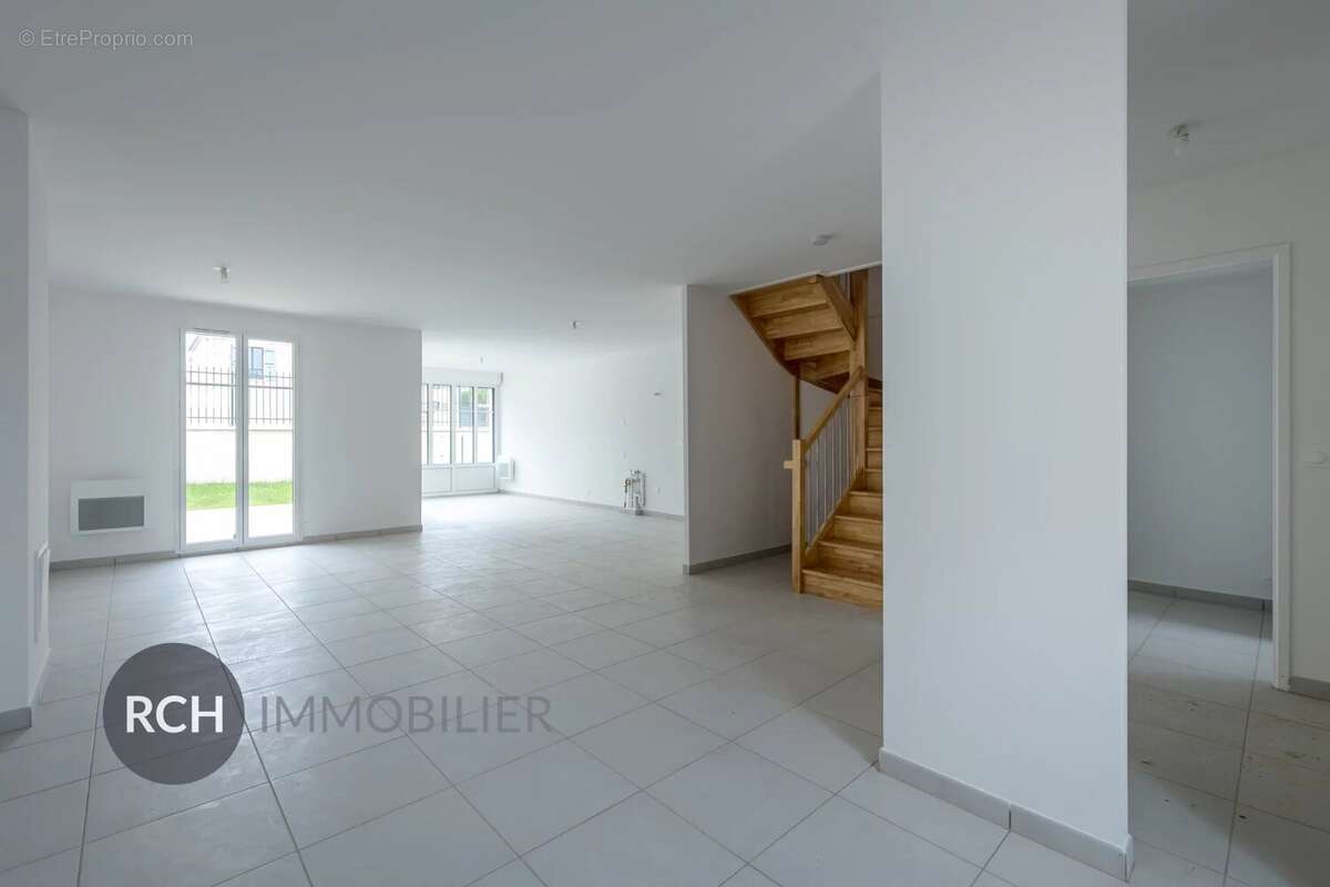 Maison à MONTFORT-L'AMAURY