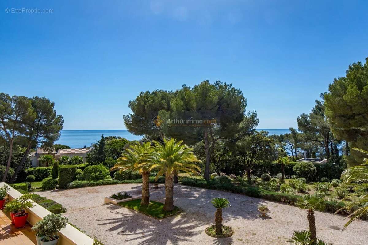 Appartement à SAINT-RAPHAEL