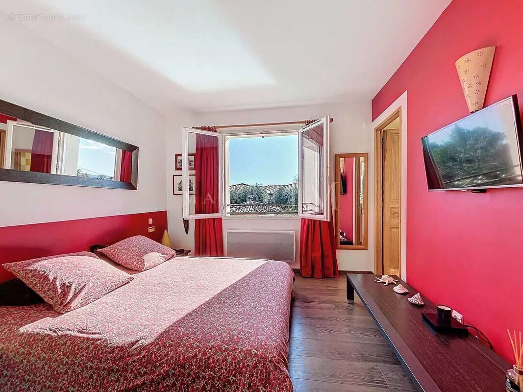 Maison à CAGNES-SUR-MER
