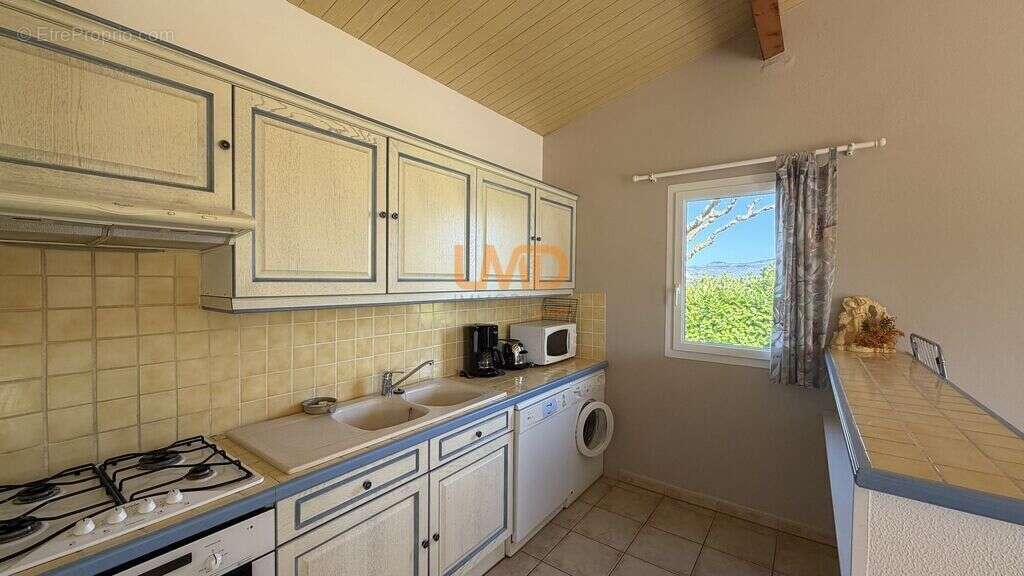 Ensemble de 6 maisons avec piscine - photo 4