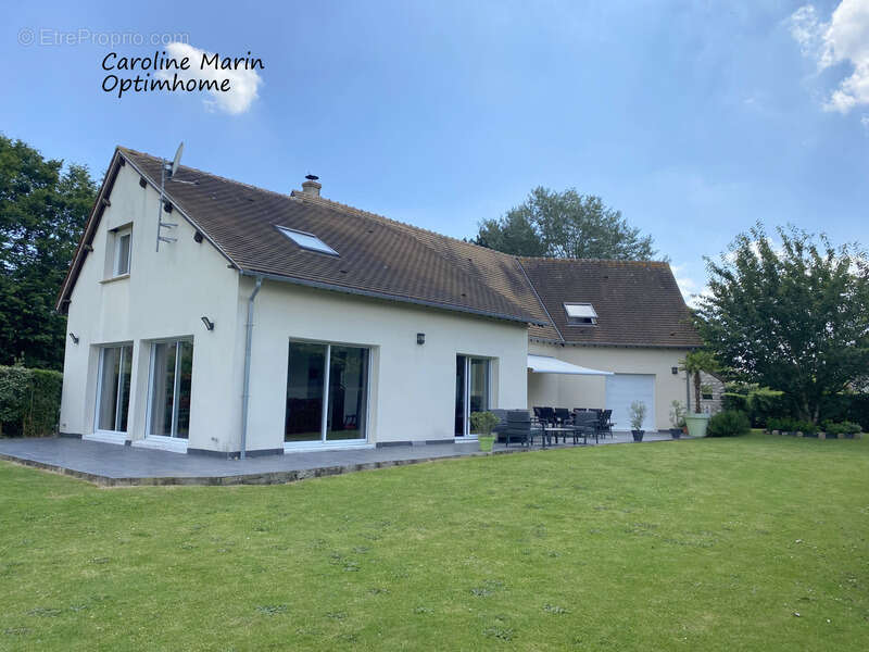 Maison à VIRONVAY