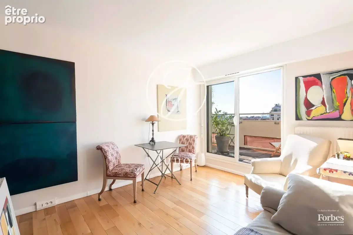 Paris 18e - LAMARCK CAULAINCOURT - Appartement à vendre - 34.21m² loi Carrez - Terrasse - Jardin - Piscine. - photo 4