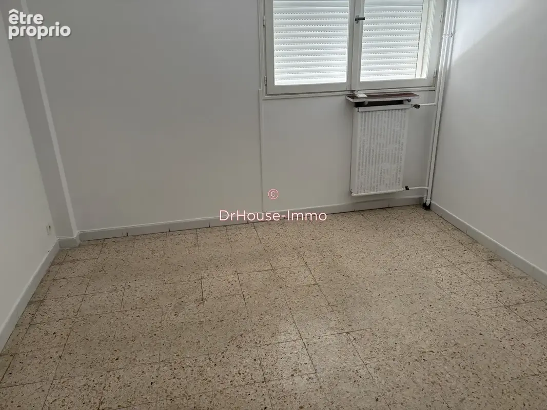 Appartement 66 m² à Ales  - photo 8