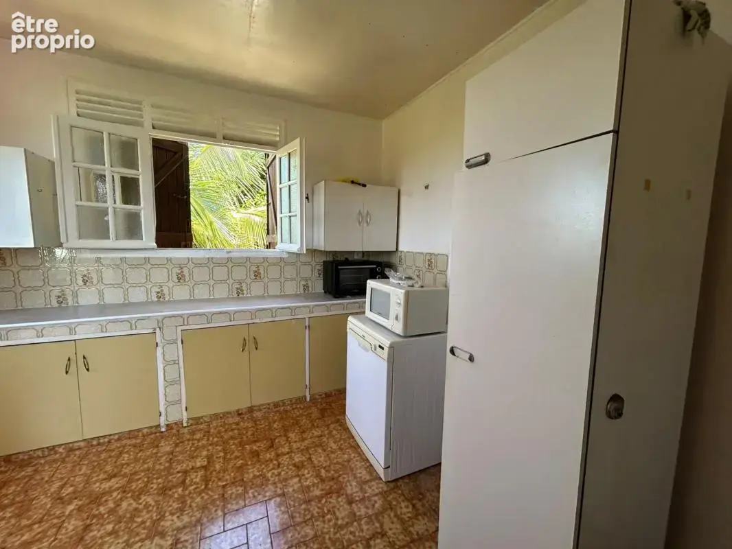A VENDRE : Villa T8 de 200m² au Gosier (97190) - photo 17