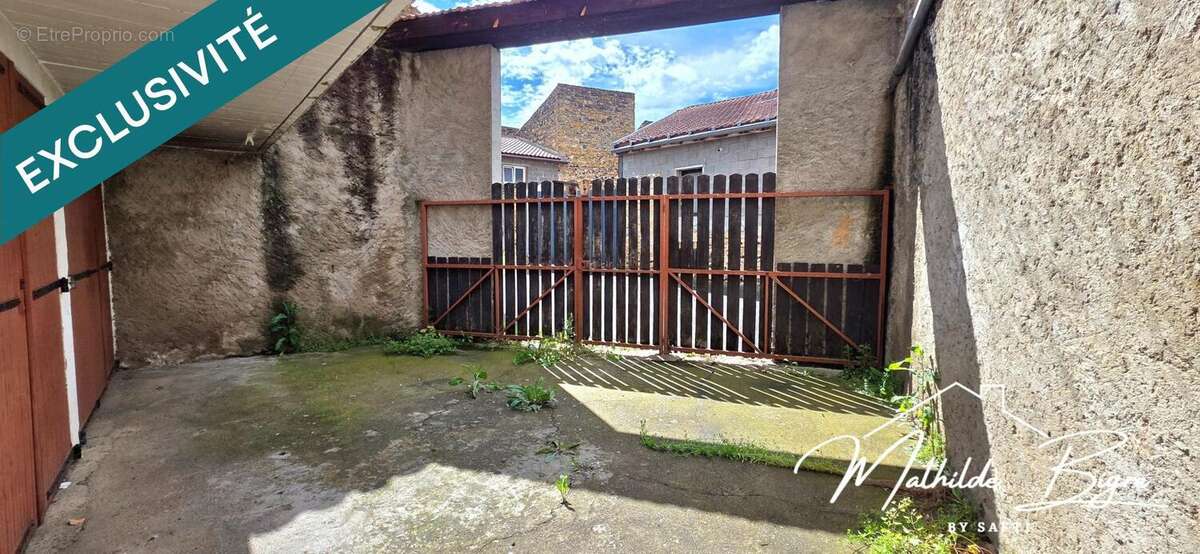 Photo 2 - Maison à SAINT-GERMAIN-LEMBRON