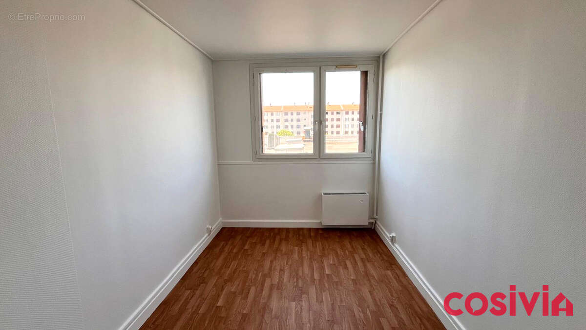 Appartement à NANTERRE