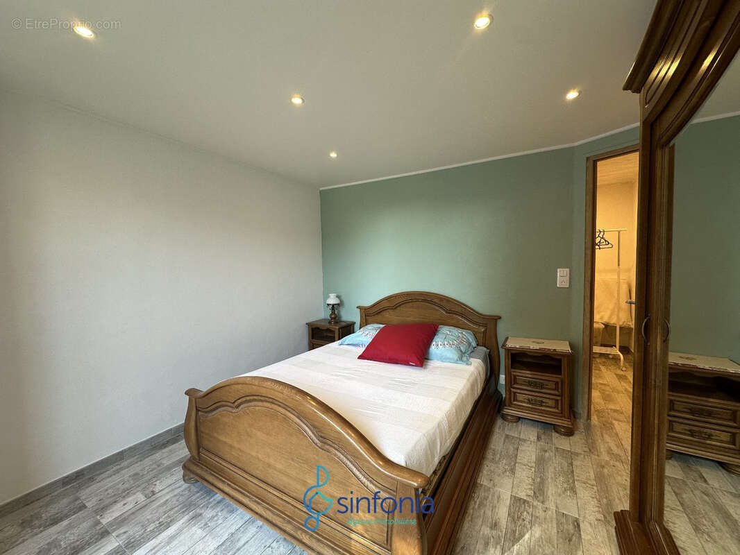 Maison à SAINT-SIFFRET