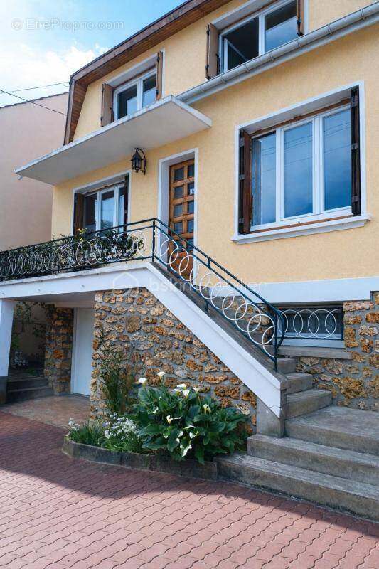 Maison à AULNAY-SOUS-BOIS