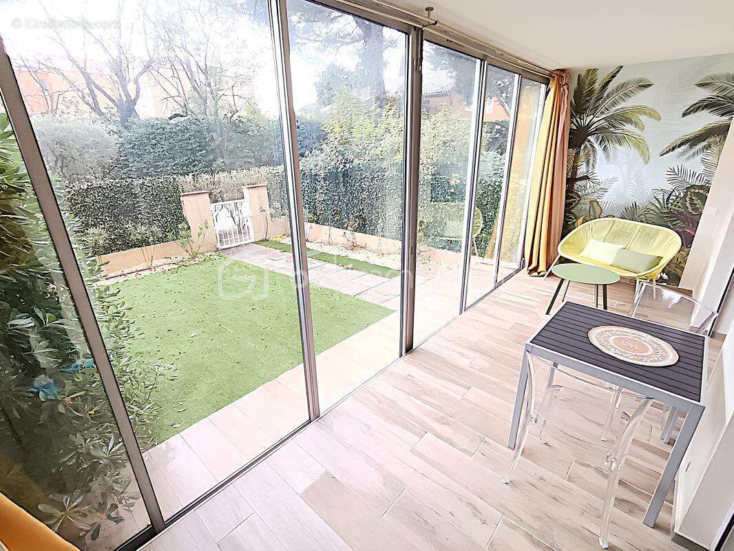 Appartement à SANARY-SUR-MER