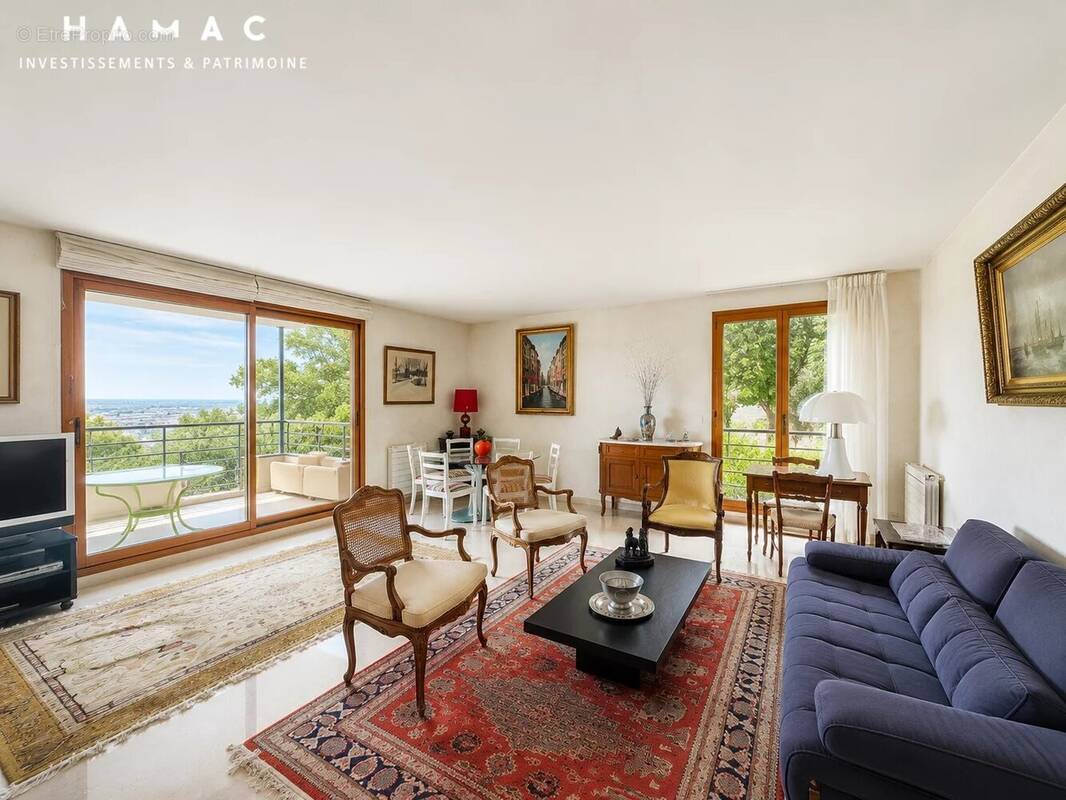 Appartement à SAINTE-FOY-LES-LYON