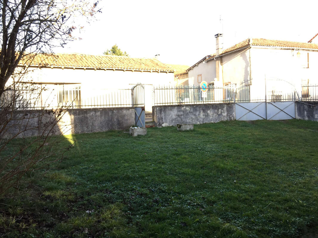 Maison à SAINT-LAURENT-DE-CERIS