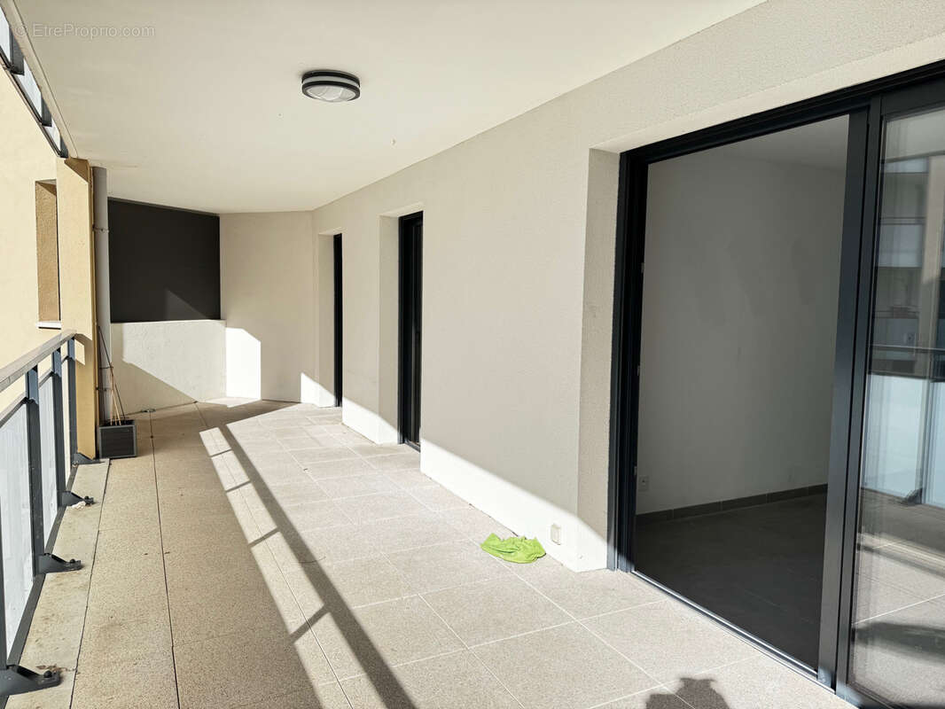 A vendre type 4 Aix sud Terrasse et Garage - photo 2