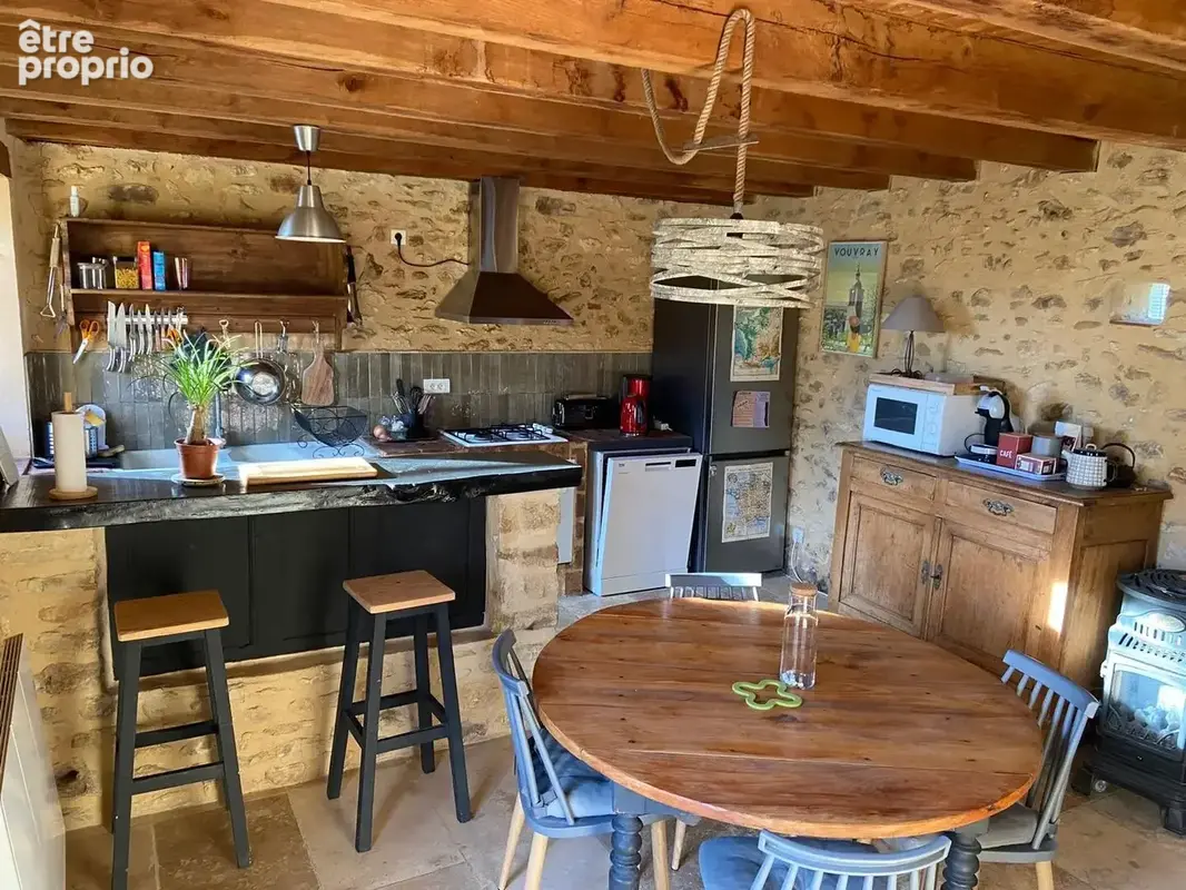 Entre ombre de vigne et douceur de pierre, maison de charme avec 2 chambres et piscine, 10 minutes des commerces - photo 12