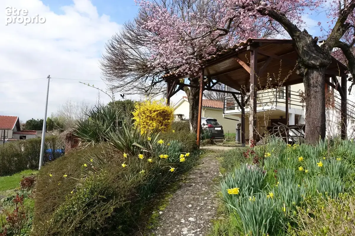 Maison 5 pièces 110 m² à vendre à Charnay-Les-Macon (71850) - photo 9