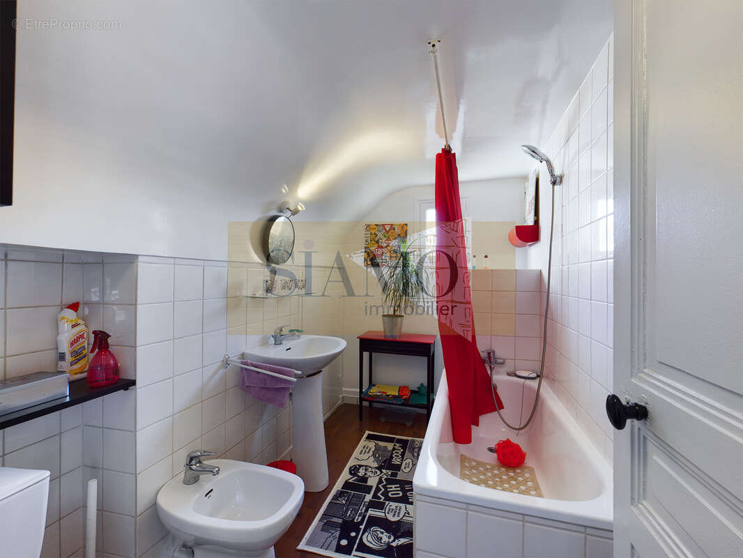 Maison avec jardin arboré - 3/4 chambres - vincennes - photo 13