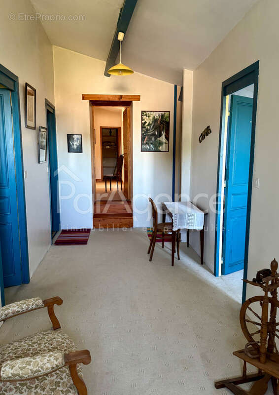 Maison à CHAILLEVETTE