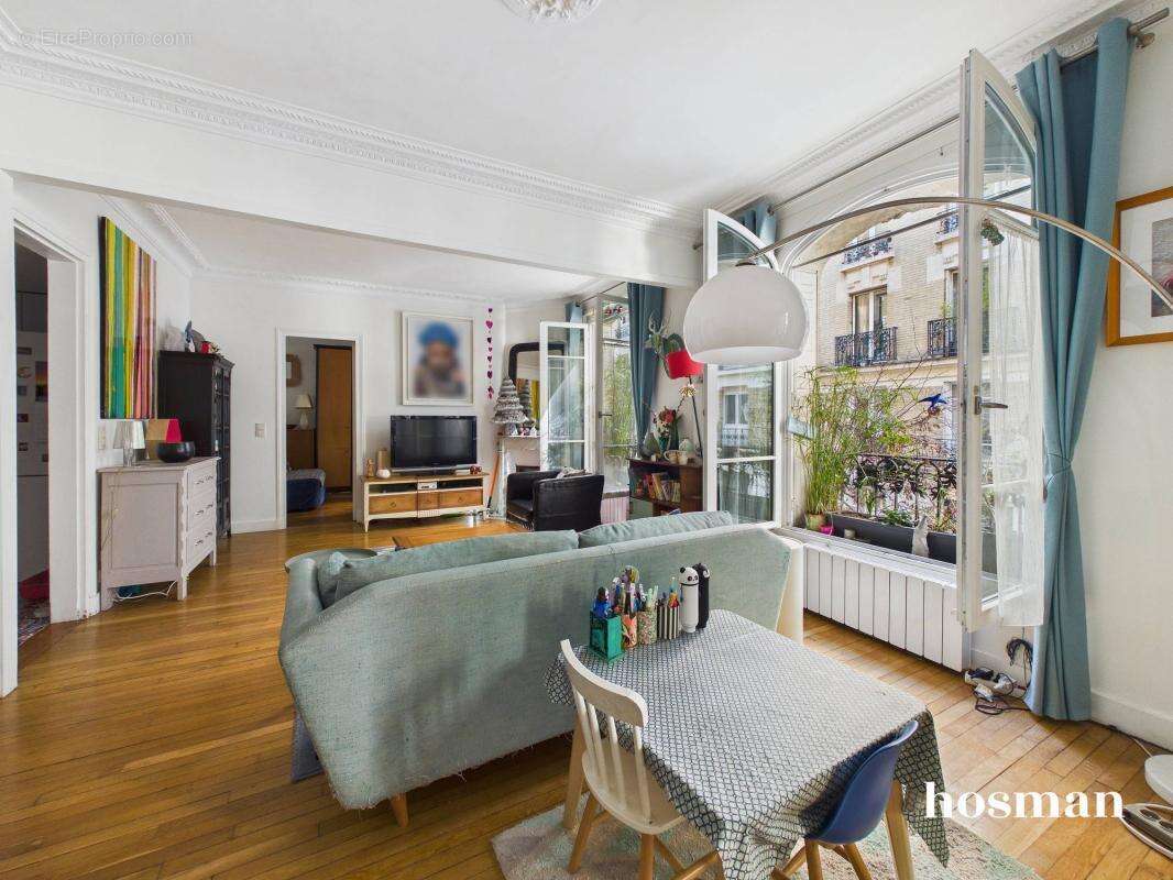 Appartement à PARIS-20E