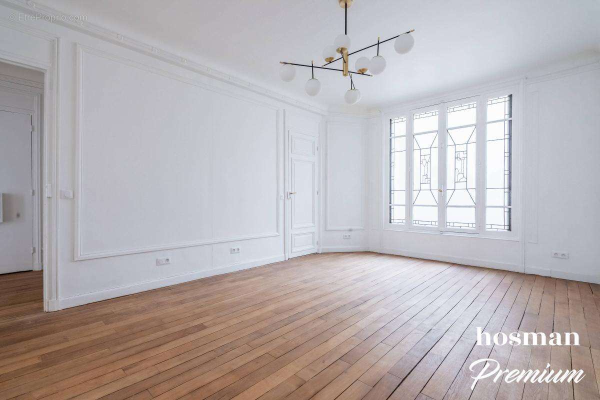 Appartement à PARIS-7E