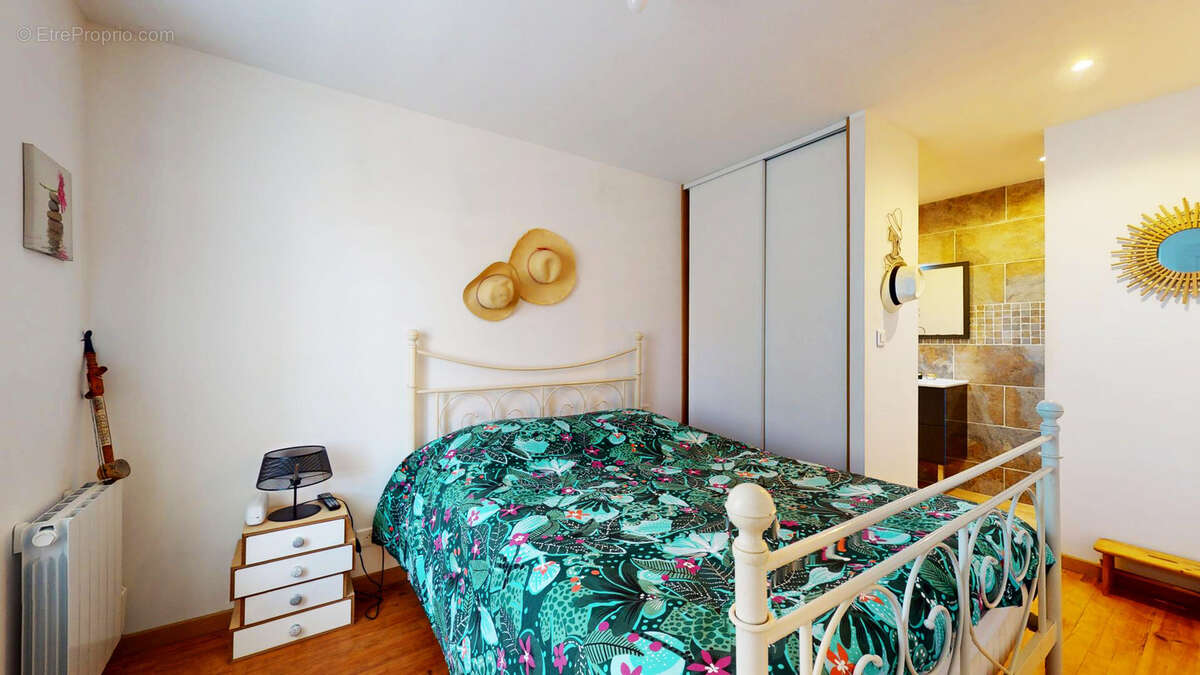 n°16 - Maison à ANDOUILLE