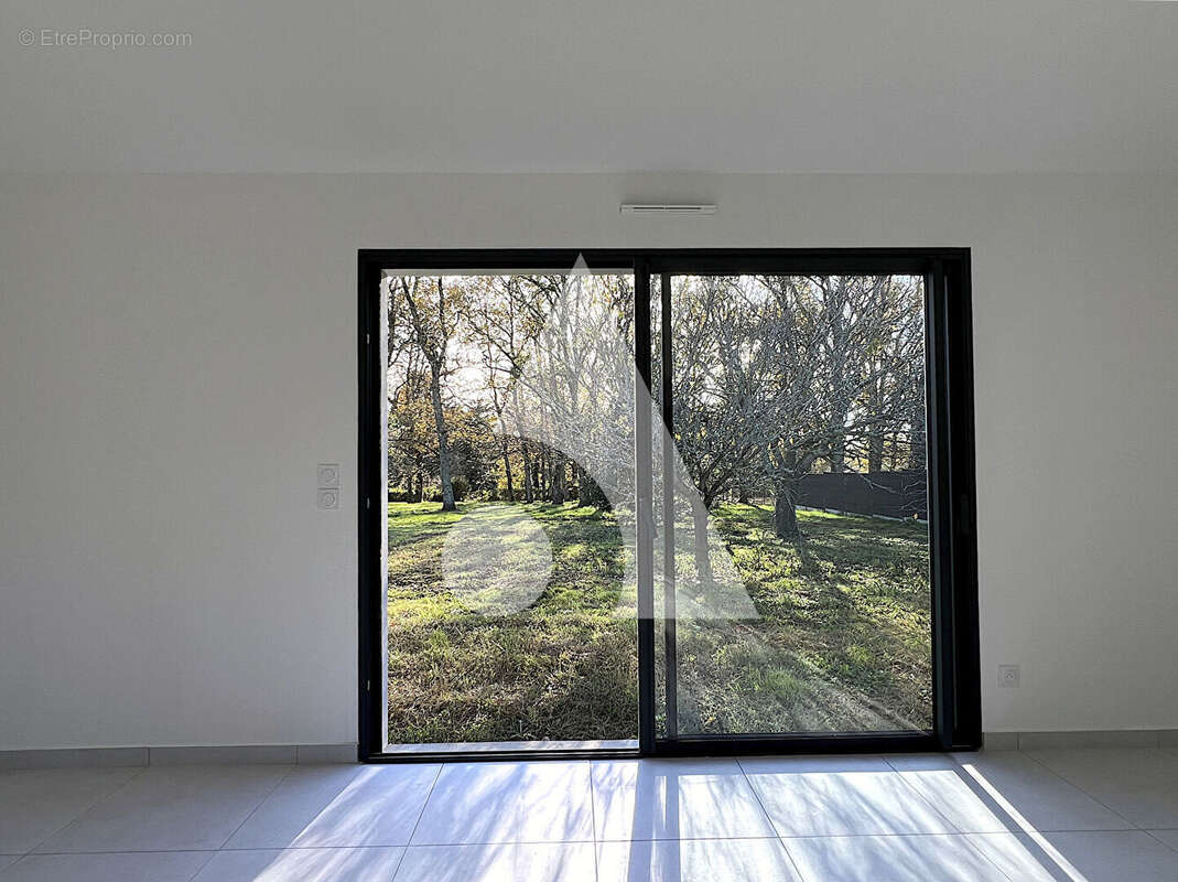 Maison à SAINT-DENIS-DE-PILE