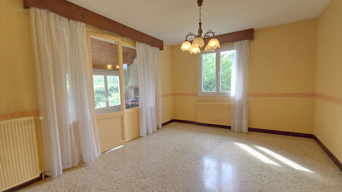 Maison à APPOIGNY