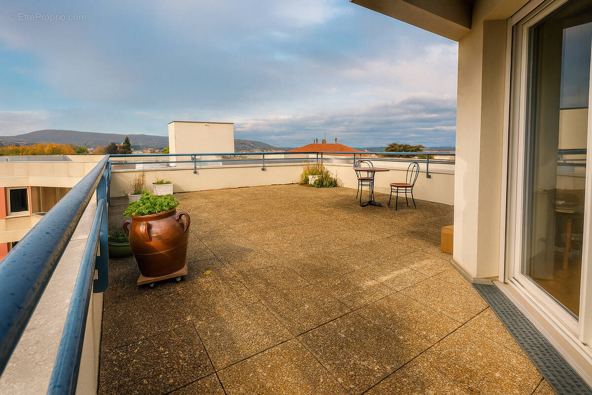 Appartement à CHAMALIERES