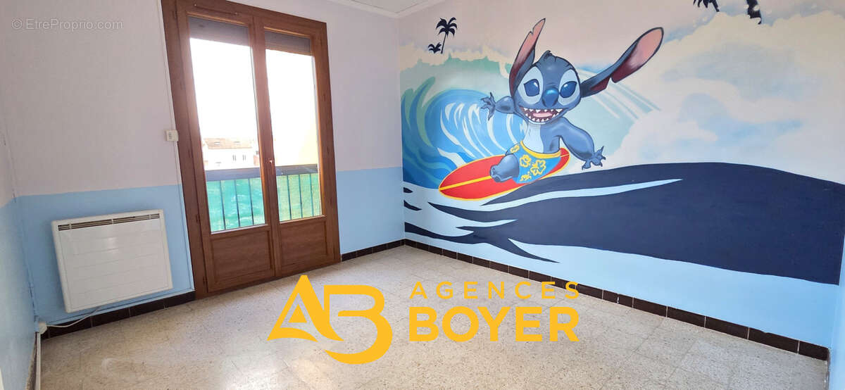 Appartement à SAINT-CYR-SUR-MER