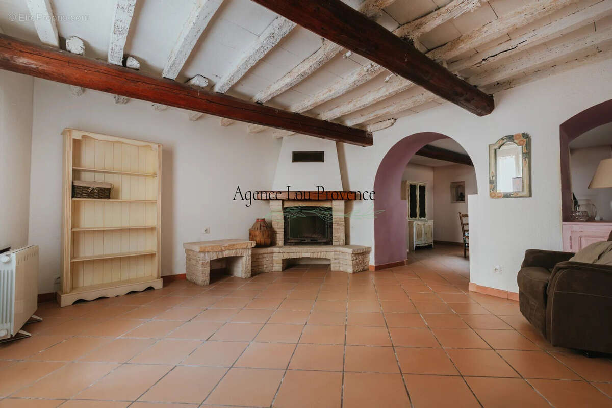 Maison 153 m² à Noves  - photo 7