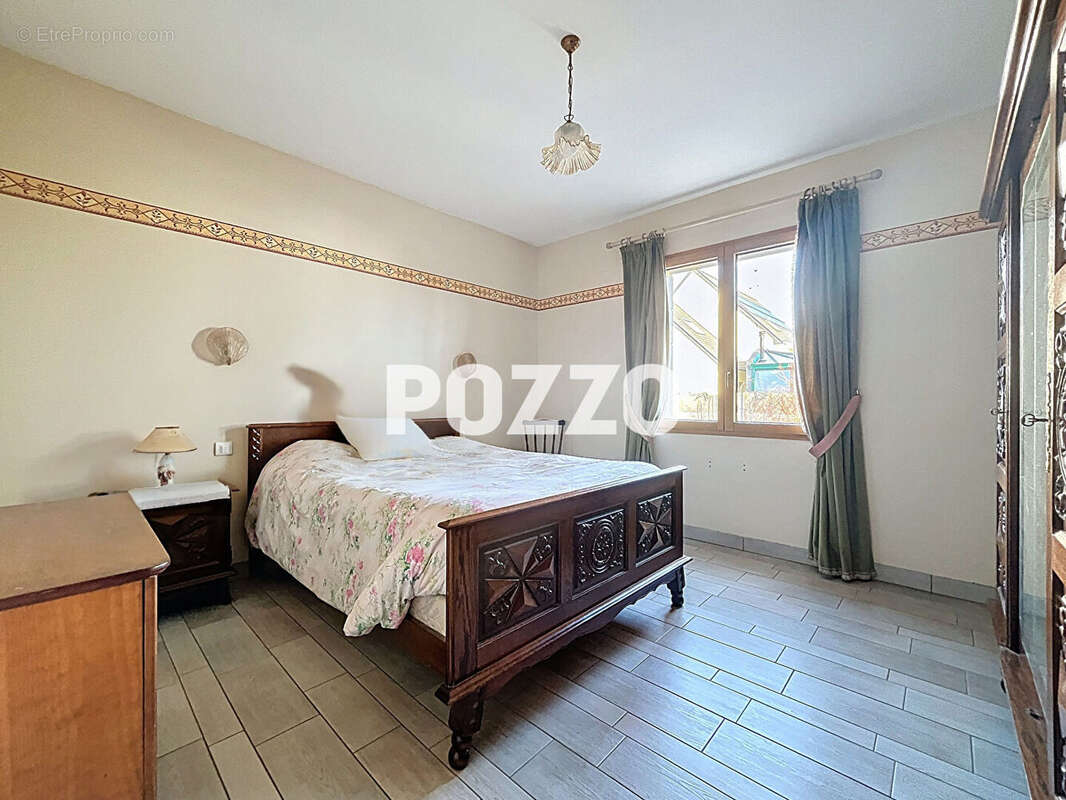 Maison à SAINT-HILAIRE-DU-HARCOUET