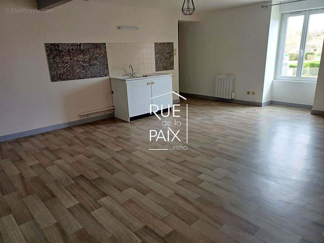 Appartement à LATILLE